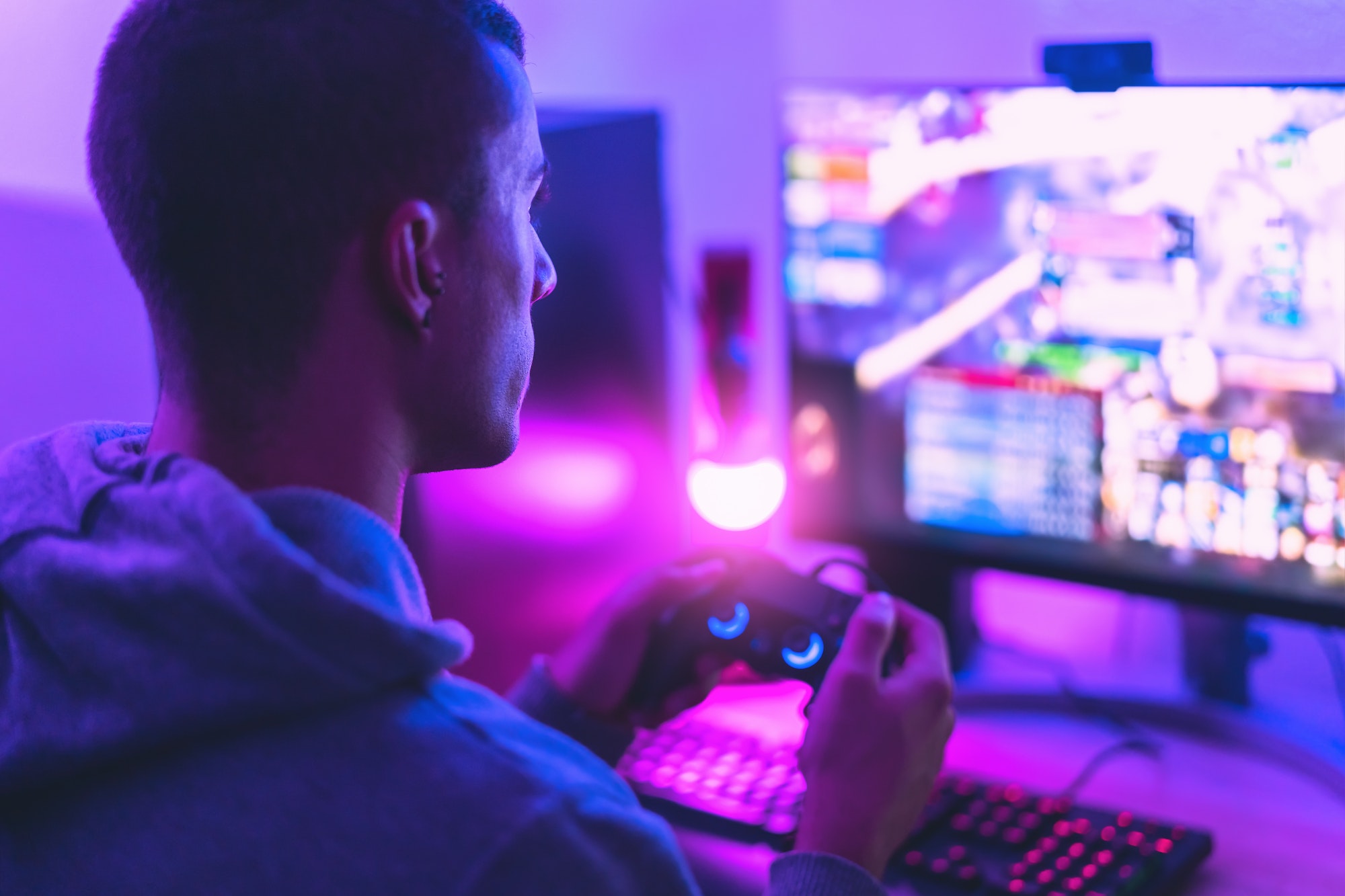 Le Streaming en Direct : Twitch, YouTube et l’Ère du Direct