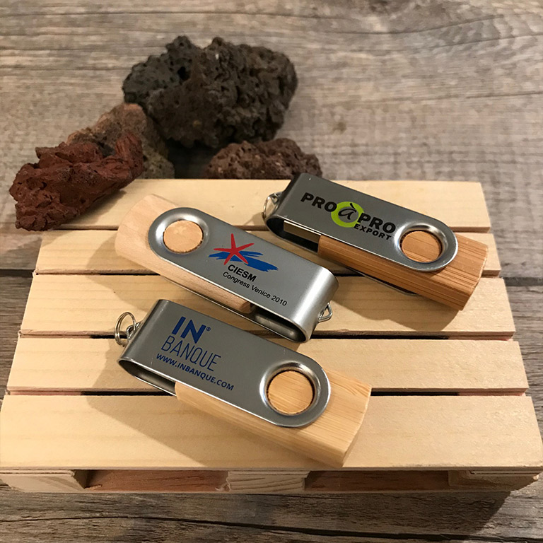 Quelles sont les étapes pour choisir une clé USB personnalisée ?