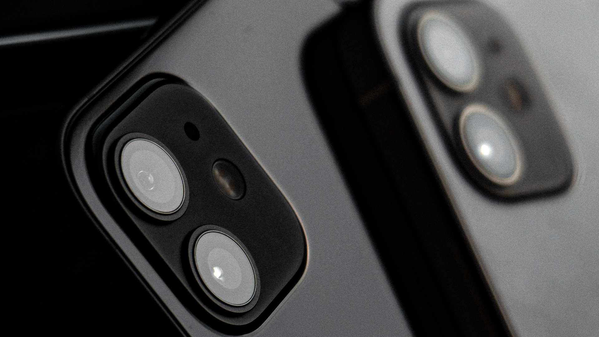 iPhone 12 Mini vs iPhone 12 Pro – Quel modèle choisir pour vos besoins spécifiques ?